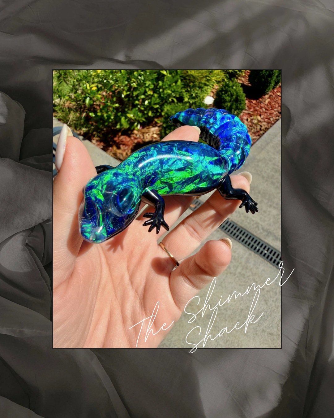 🦎 Handmade Resin Gecko – Flashy Mylar Shimmer Ornament